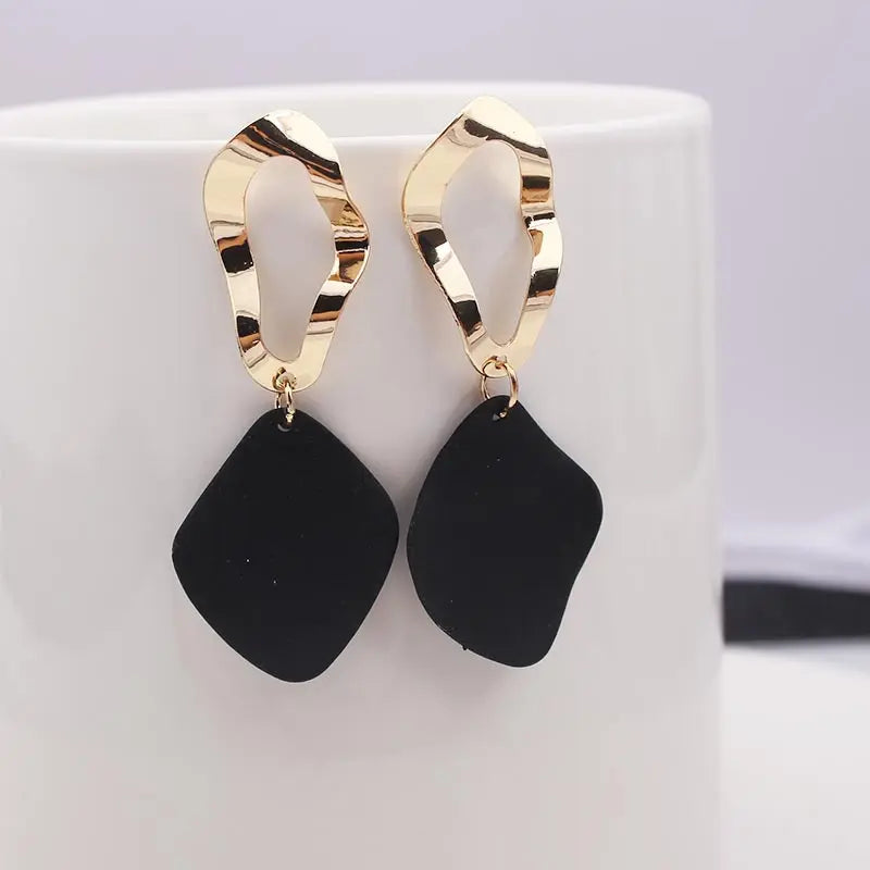 Retro Geometric Dangle Earrings