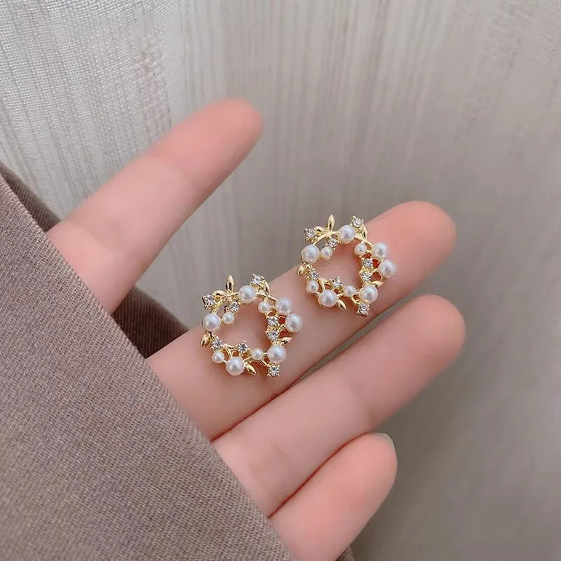 Pearl Garland Stud Earrings