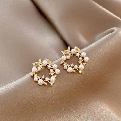 Pearl Garland Stud Earrings